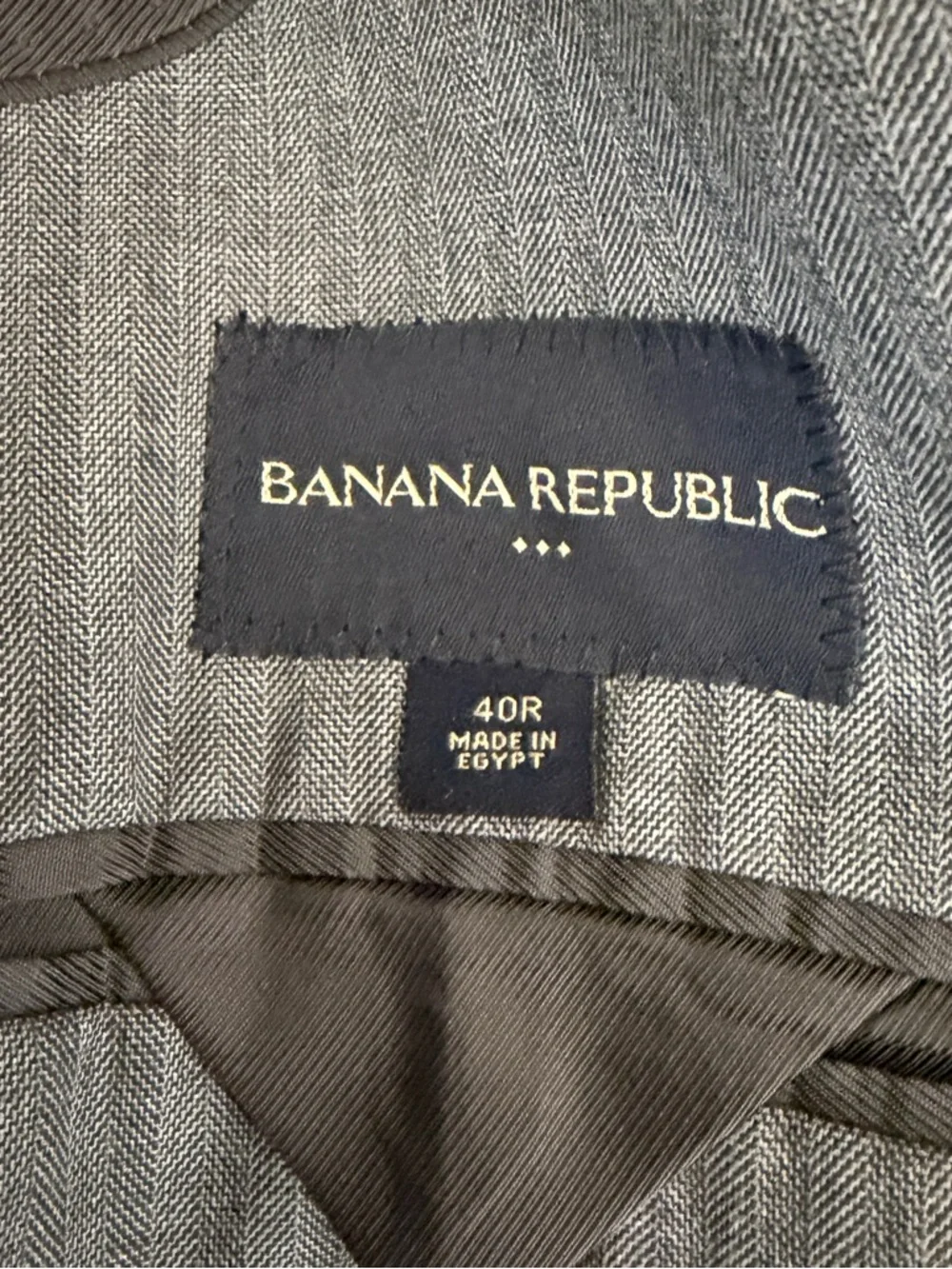 Banana Republic Men's Gray Herringbone Two Button‎ Classic Blazer Jacket Sz. 40R
